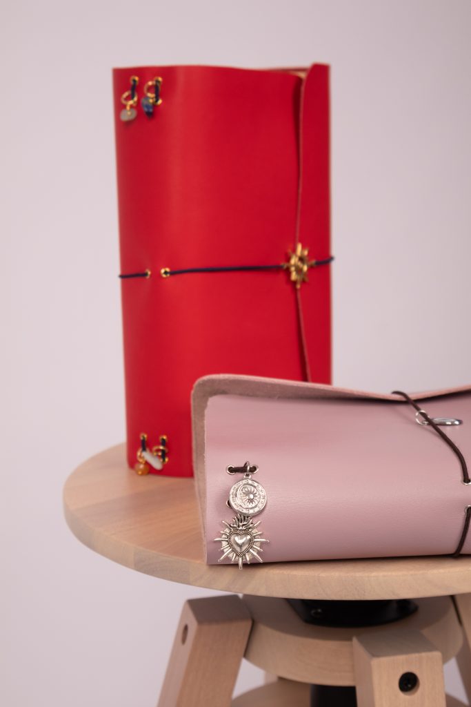 Sky Atelier, brandul care creează jurnale luxury la prețuri accesibile